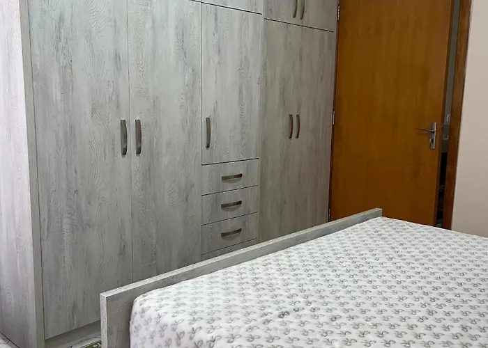 Prendi's In Apartament *